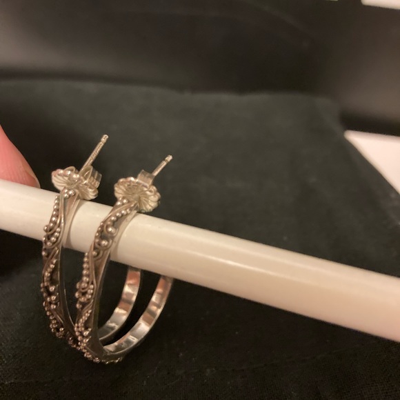 Lois Hill Oval Hoops 925 Sterling Silver Earrings - Picture 9 of 9